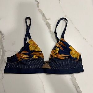 Xirena Bra Bralette S Floral Navy Gold Adjustable Strap EUC